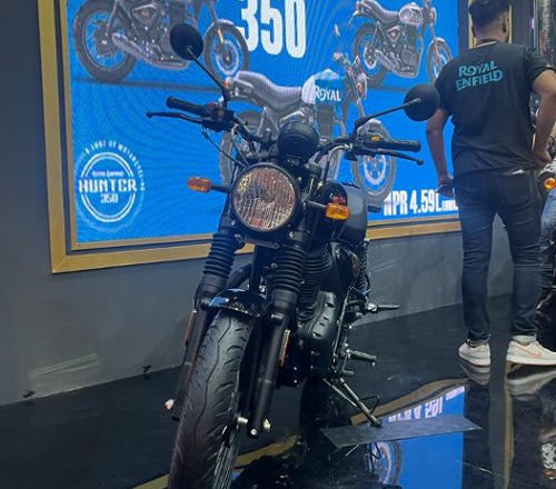 Royal Enfield launches the Hunter 350 at the 2023 NADA Auto Show